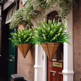 Nigirior faux flowers ideal for patio arrangements and weddings.