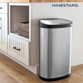 Ninestars fingerprint-resistant stainless steel keeps the can looking clean.