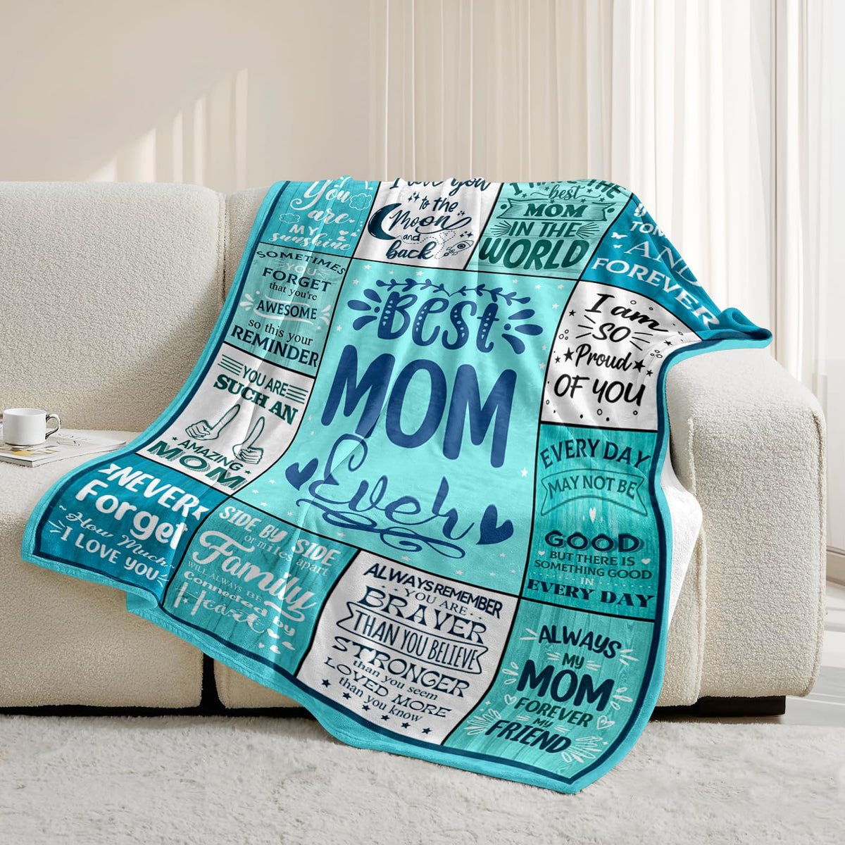 NIVAY mom blanket at a picnic highlights versatile warmth