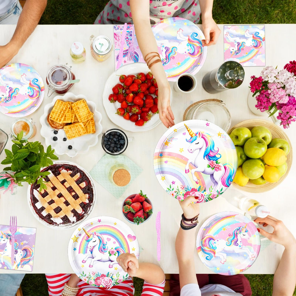 NKPDAXM unicorn banner and cake topper create a focal party centerpiece