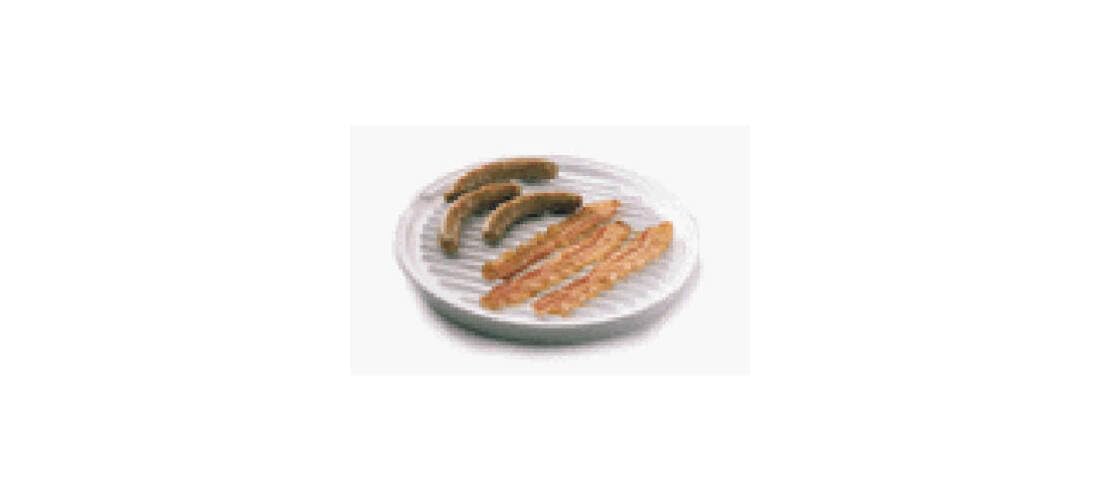 Nordic Ware white bacon rack closeup demonstrates sturdy construction for steady placement.