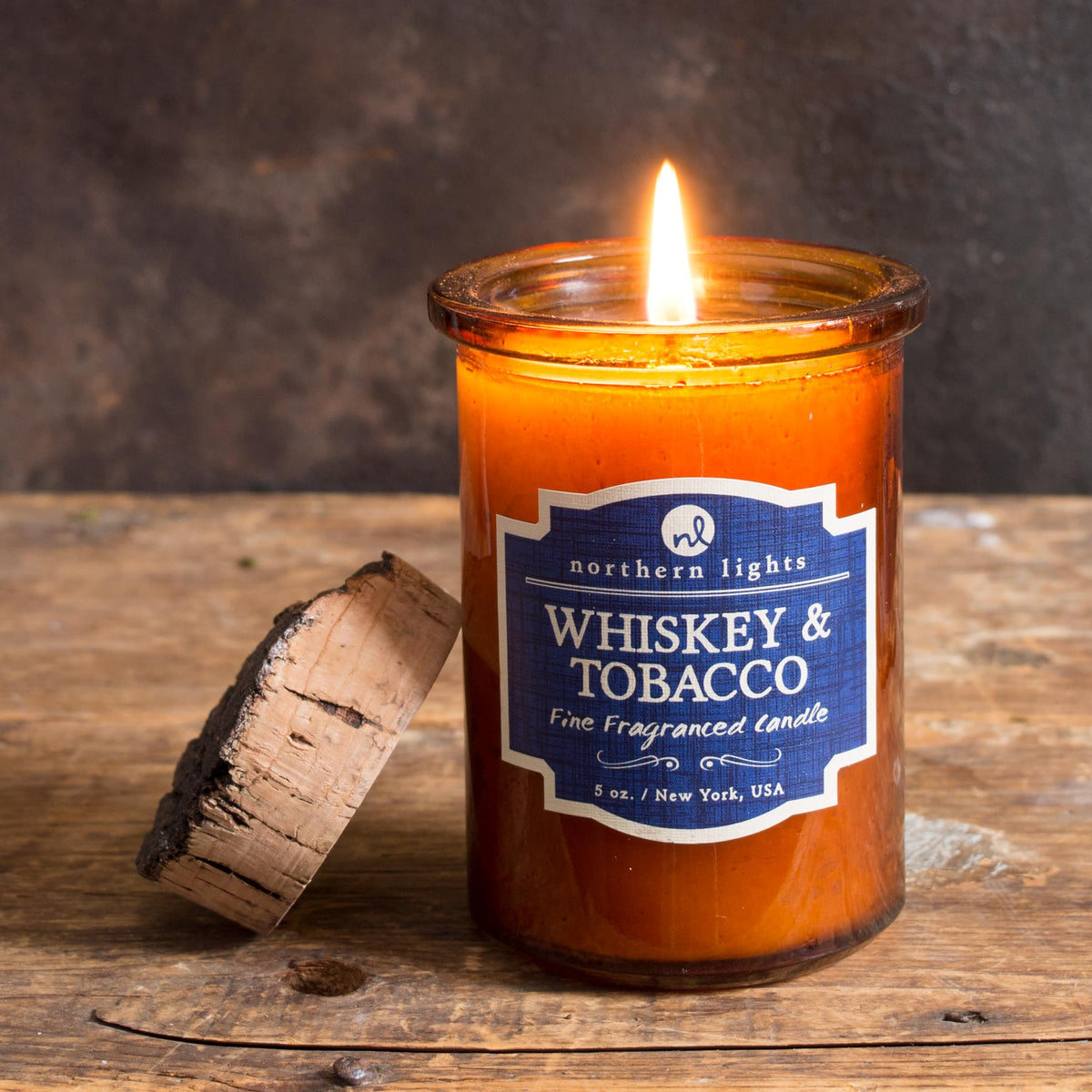 Northern Lights Candles Spirit Jar whiskey & tobacco with cork top, ideal for cozy evenings.