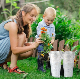 Nowdowin white-finish buckets for bright, modern display themes.