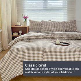 NSNLGSGC queen comforter set on bed demonstrates complete bedding styling.