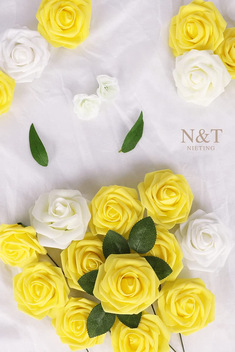 N&T NIETING bendable-stem roses for flexible floral designs.