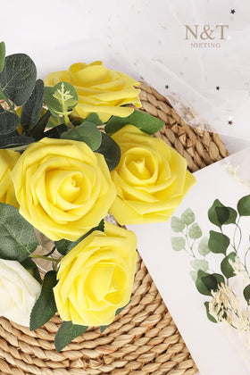 N&T NIETING foam roses close-up showing lifelike petals and color.
