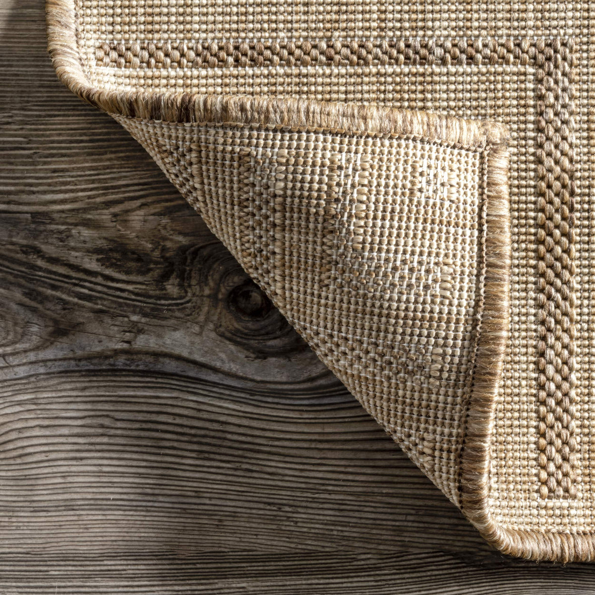 nuLOOM Asha easy-clean rug ready for spills and daily wear.