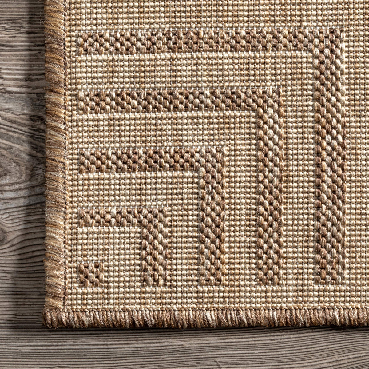 nuLOOM Asha versatile design complements modern and coastal spaces.