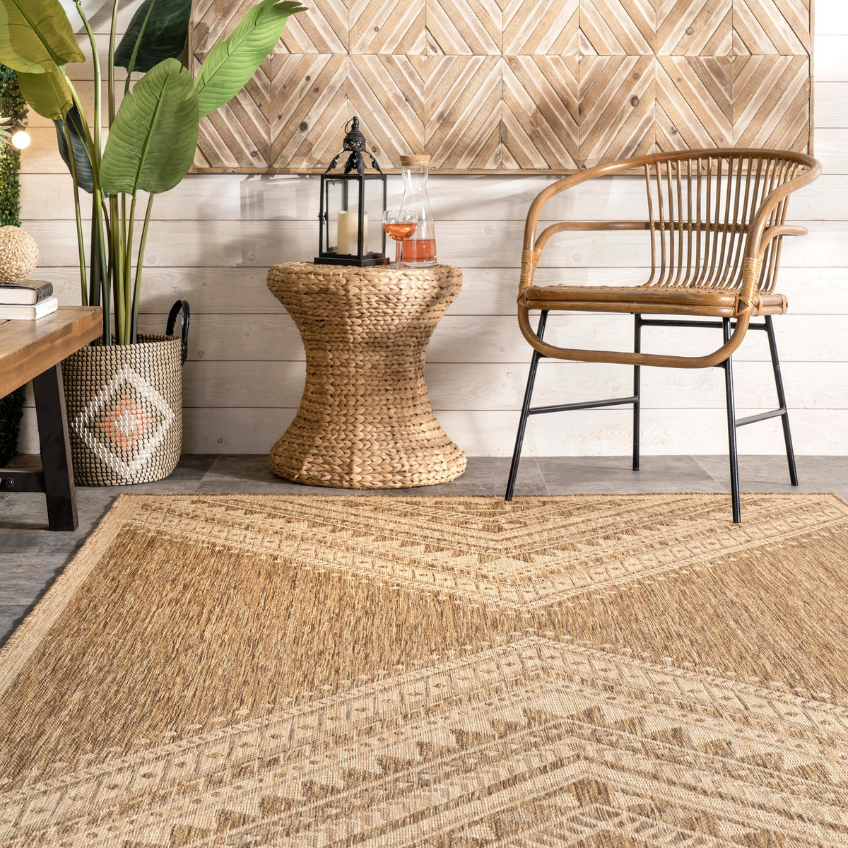nuLOOM Landry brown ivory kid and pet friendly rug.