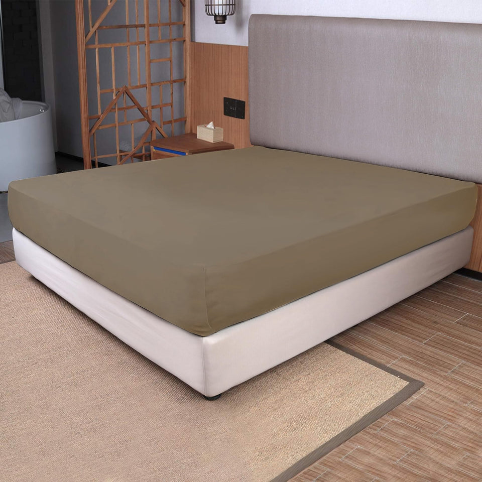 N&Y HOME king-size fitted sheet with 4-way stretch for secure, wrinkle-free fit.