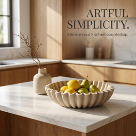 OAKOA sturdy resin bowl resists daily life mishaps