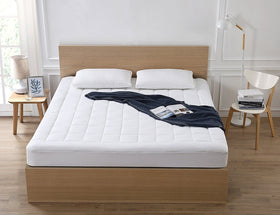 Oaskys queen size topper fits mattresses up to 21 inches for secure comfort.