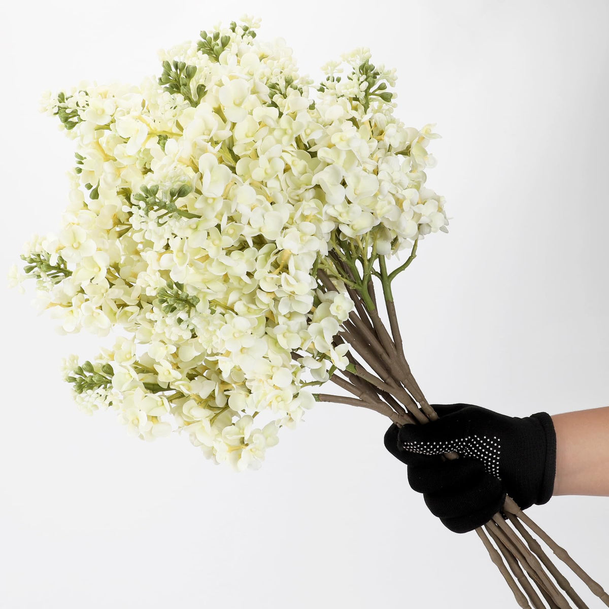 OBDXZHC easy-care lilacs stay vibrant with simple wipe-clean maintenance.