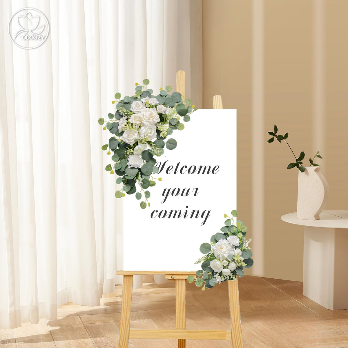 Odouzy silk-and-foam blooms stay vibrant and never wilt during celebrations.