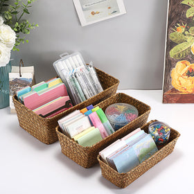 OGANAZI 3 natural wicker basket on shelves showcases decorative organization.