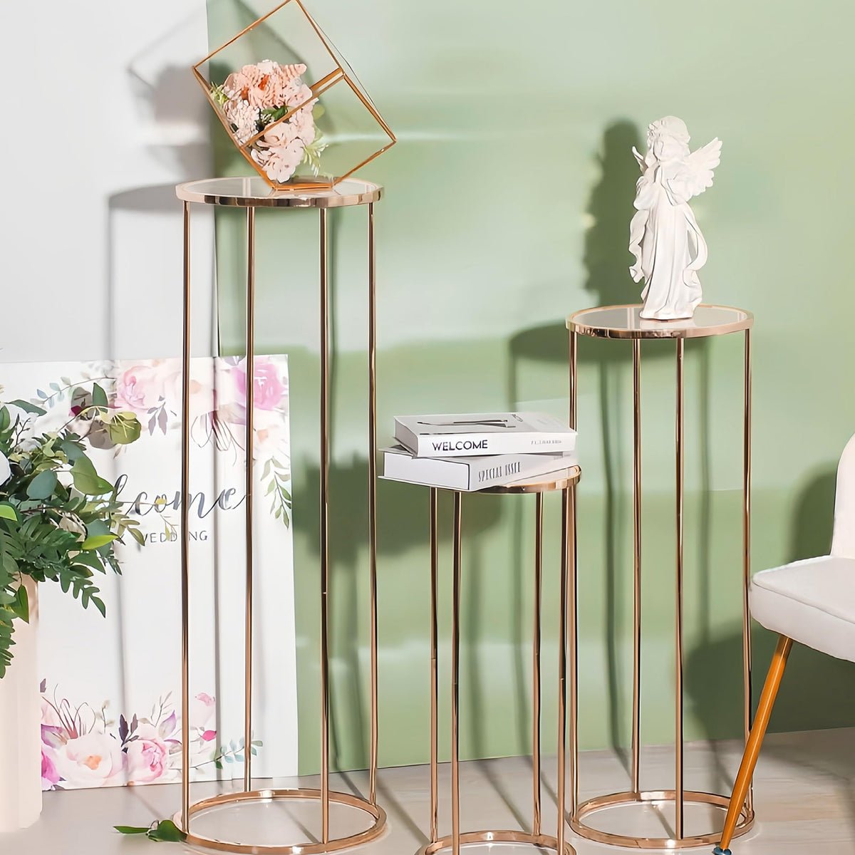 OIHYA quick-assemble stands save setup time for events.