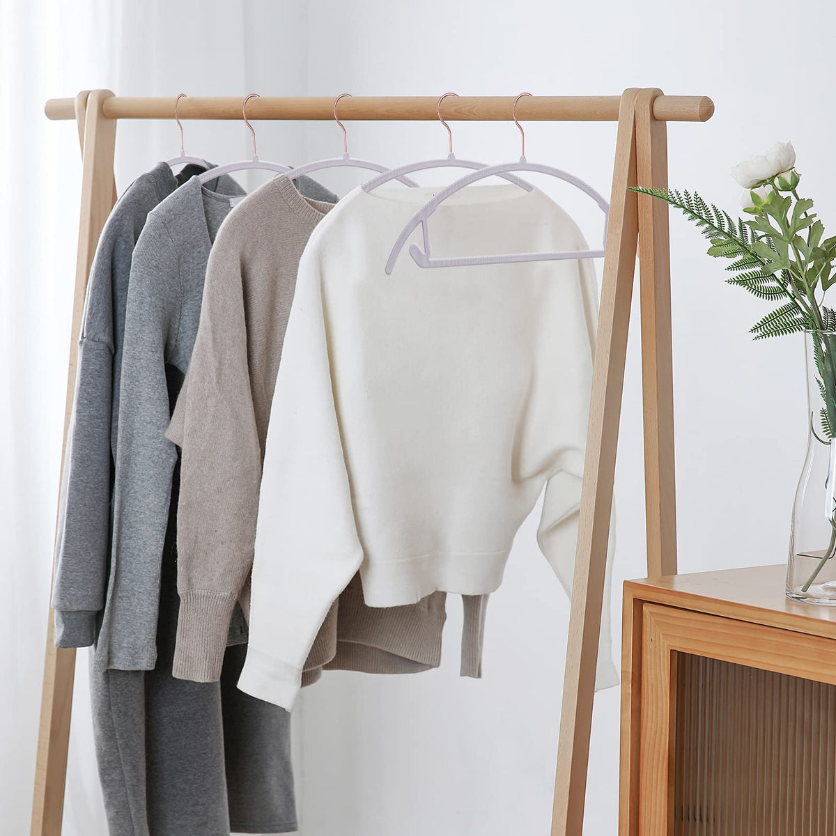 OIKA universal hanger for shirts, sweaters, jackets, and pants
