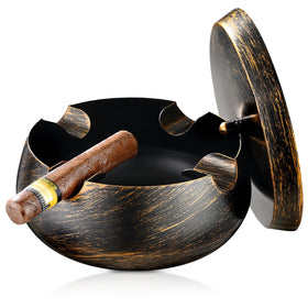 OilP extra-large cigar ashtray with lid for windproof outdoor use.