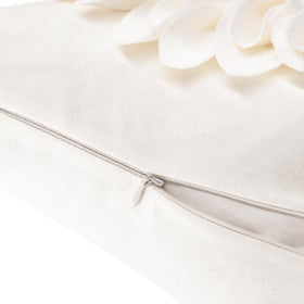 OiseauVoler bedroom decor accessory with floral charm