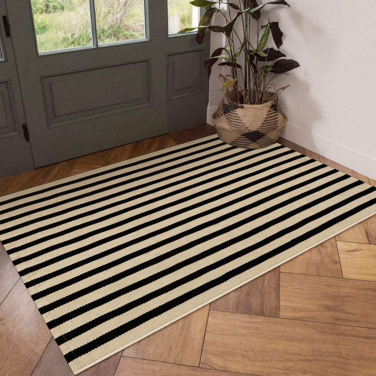 OJIA Entryway rug with easy-care fibers, designed for busy households.