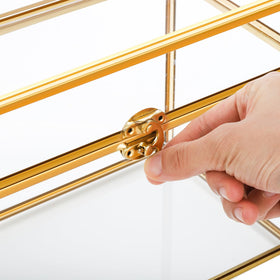 Okllen locking lid design facilitates safe handling during busy event moments.