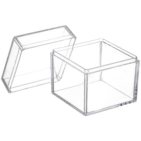 Okllen box with separate lid for neat, stackable storage.