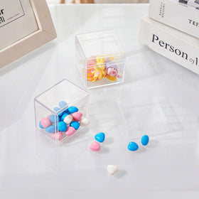 Okllen clear box for wedding or party favors as elegant gifts.