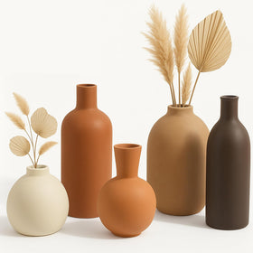 OLACHIKKO neutral vase set in beige matte finish, ideal for warm minimalist decor.