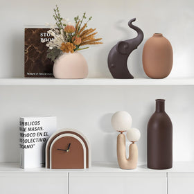 OLACHIKKO neutral vase set in charcoal matte finish pairs with office or living spaces.