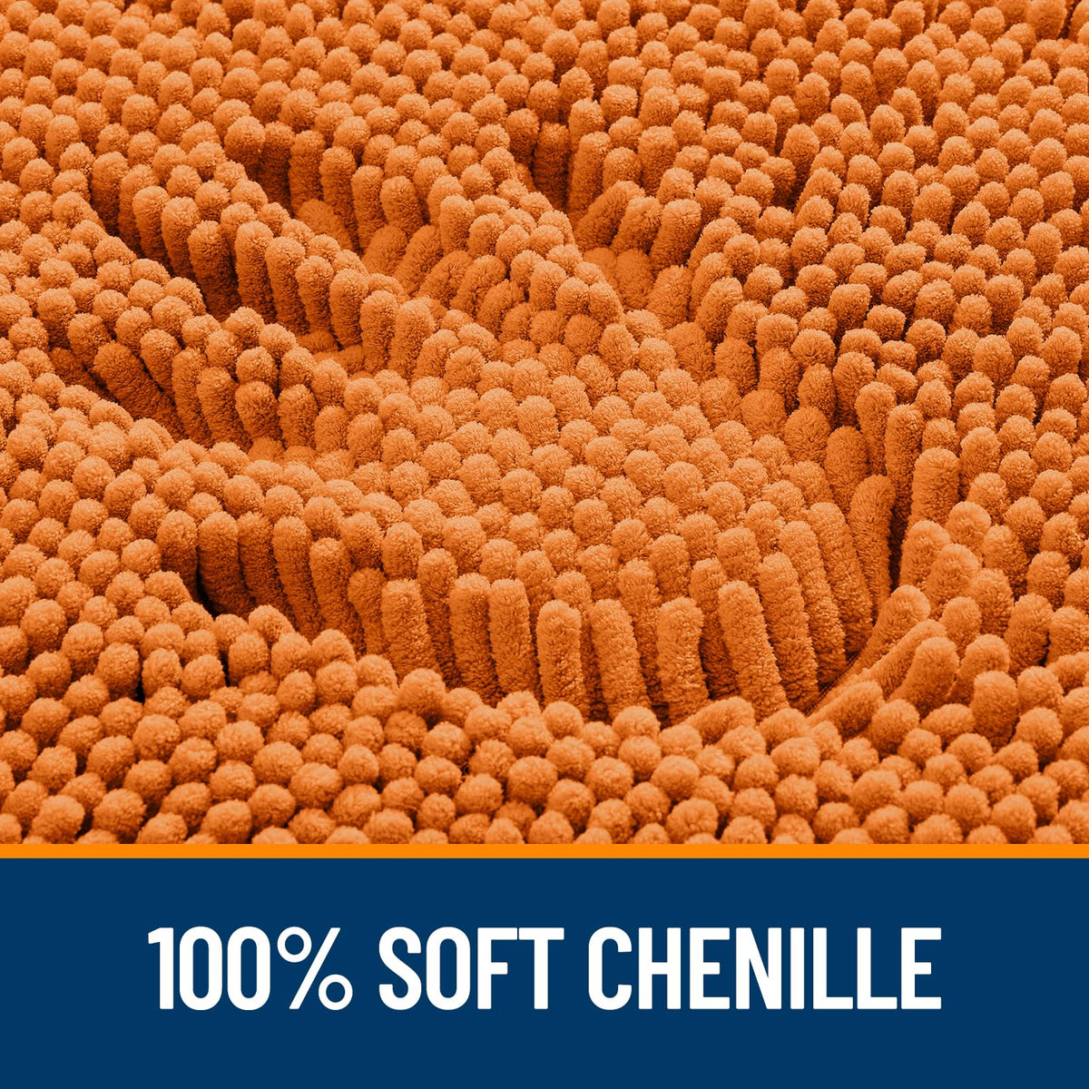 OLANLY absorbent bath mat dries feet quickly, keeping floors clean.