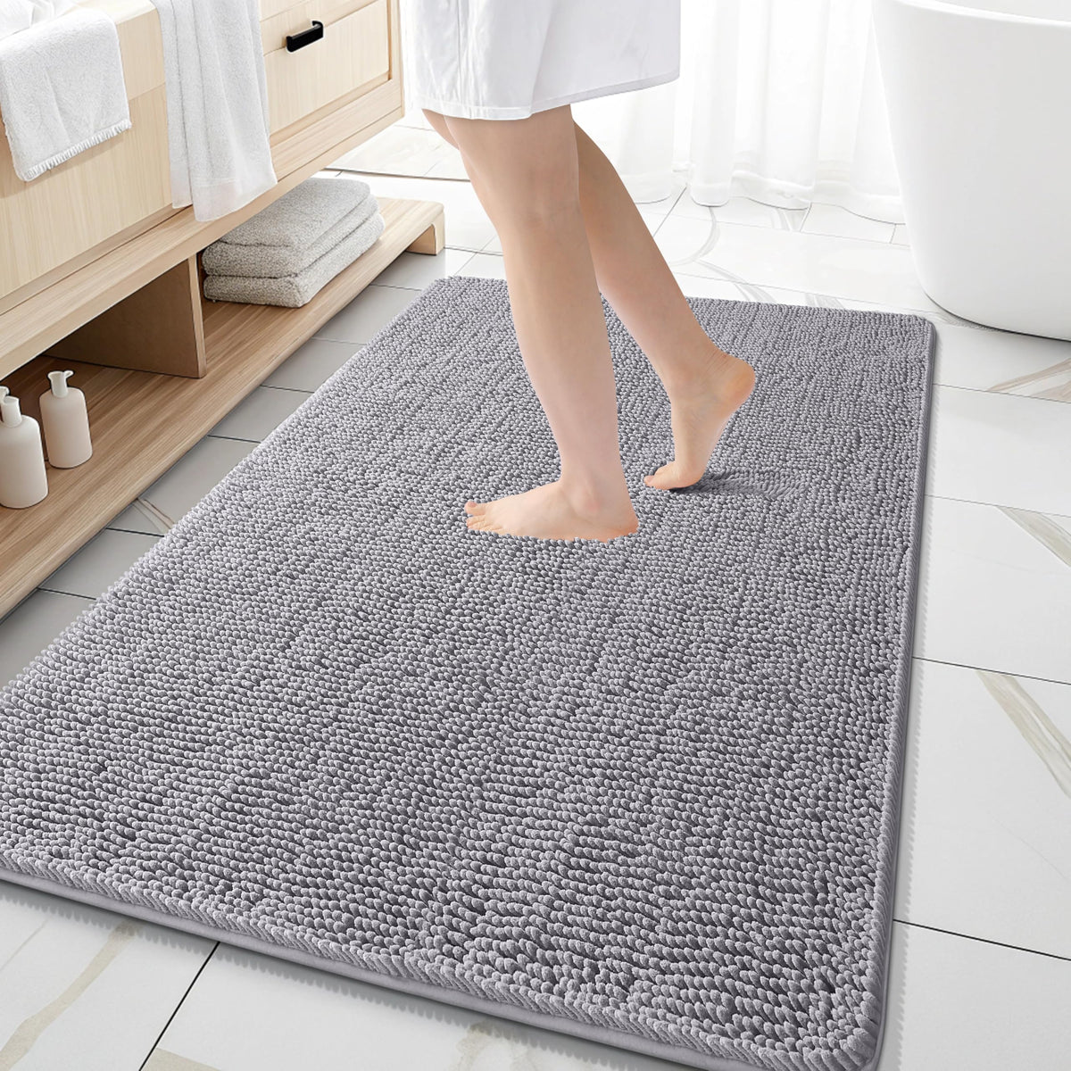 OLANLY bath rug chenille close-up showing ultra-soft comfort for feet
