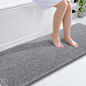 OLANLY bath rug in soft gray chenille delivers plush comfort for feet