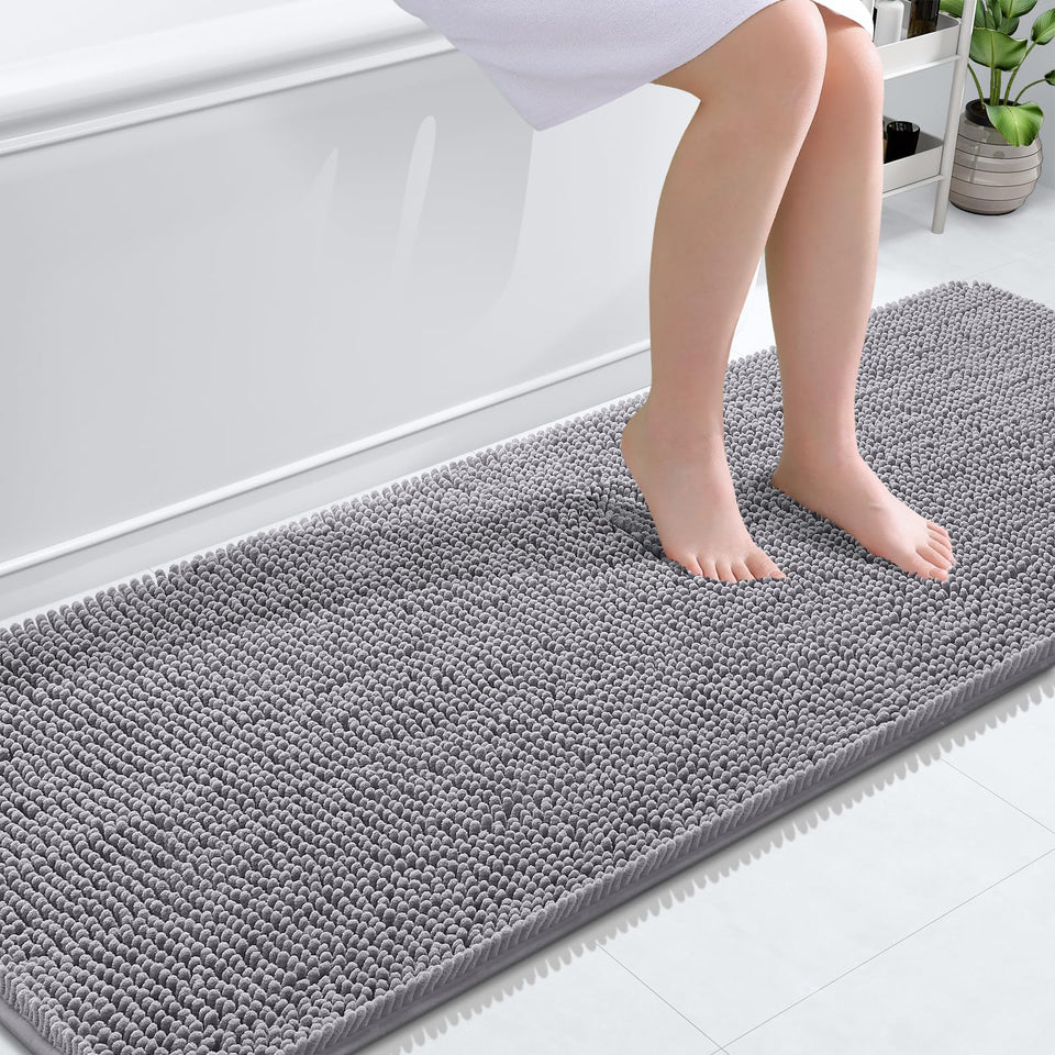 OLANLY bath rug in soft gray chenille delivers plush comfort for feet