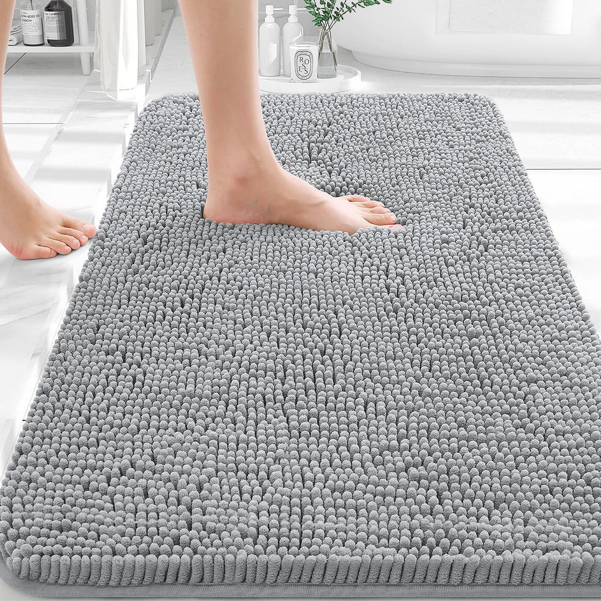 OLANLY bath rug with soft-chenille texture for cozy feet after showers.