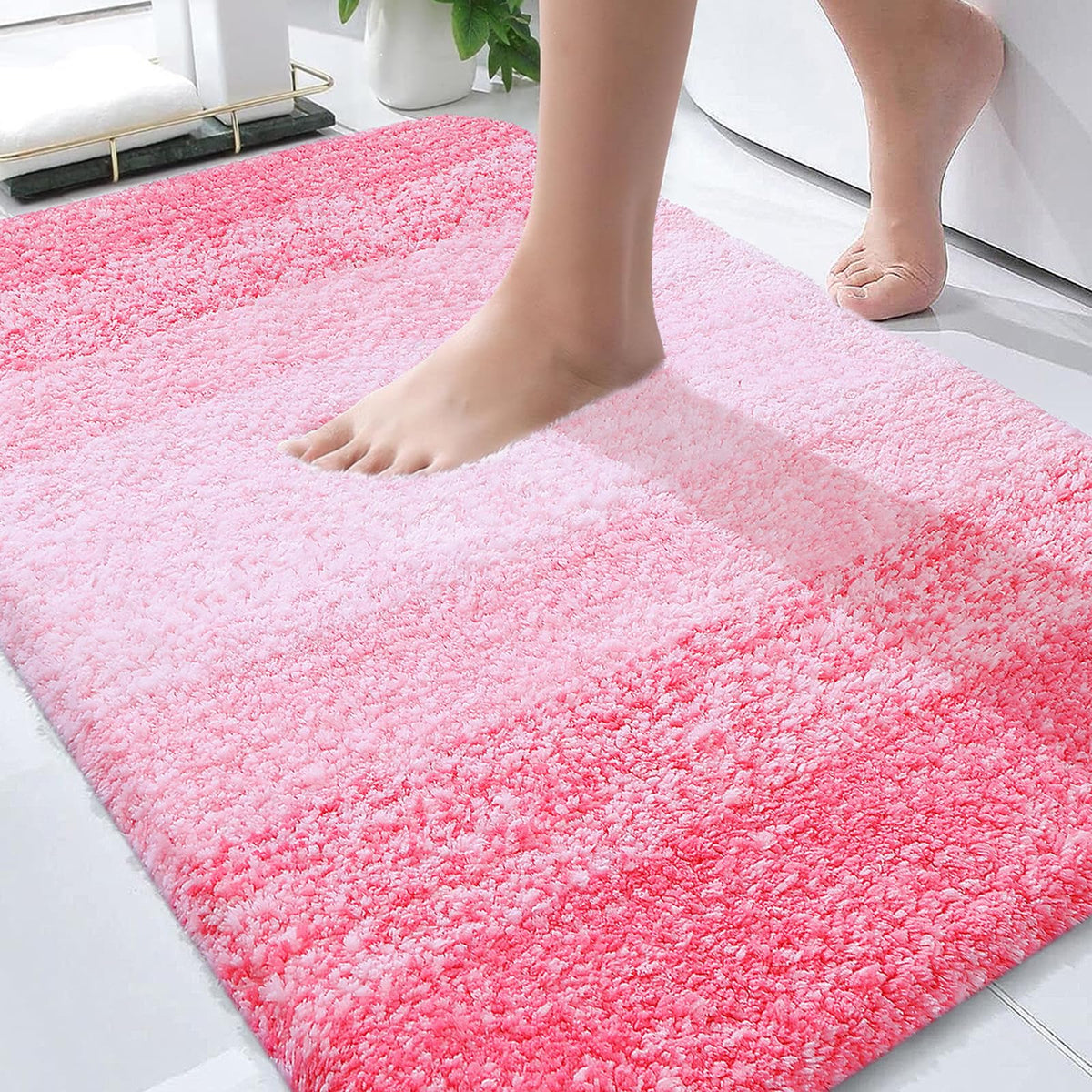 OLANLY bath mat front view 30x20 in pink with plush microfiber for cozy feet