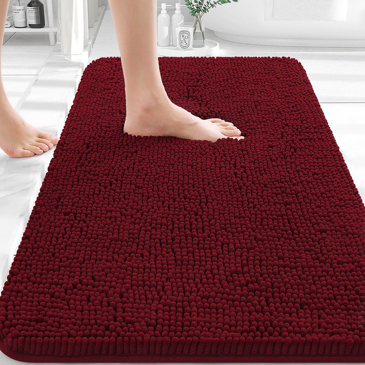 OLANLY bathroom rug with soft chenille texture in burgundy, plush warmth for feet.