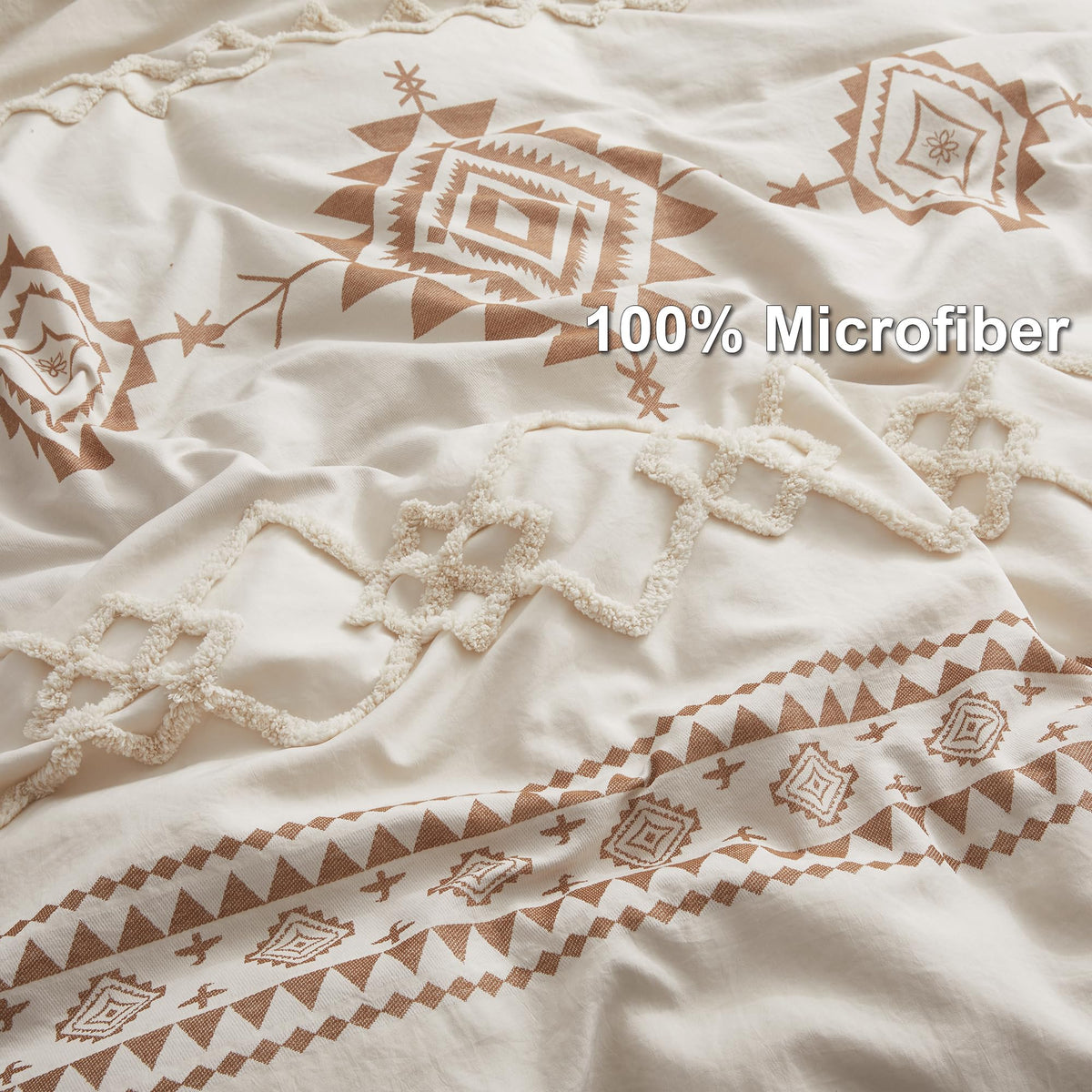 Oli Anderson duvet cover with zipper closure keeps the comforter secure all night