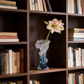 oliruim art glass vase makes a memorable gift for art lovers and new homes.