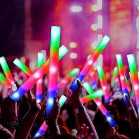 OLUPP foam glow sticks with long lasting 7 hour battery life.