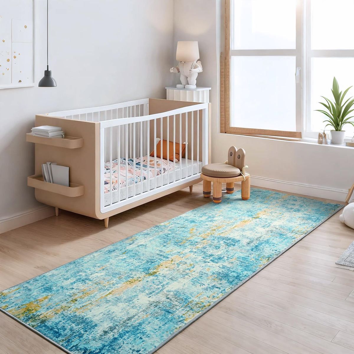 Ompaa rug runner close-up reveals plush fibers for cozy barefoot steps.