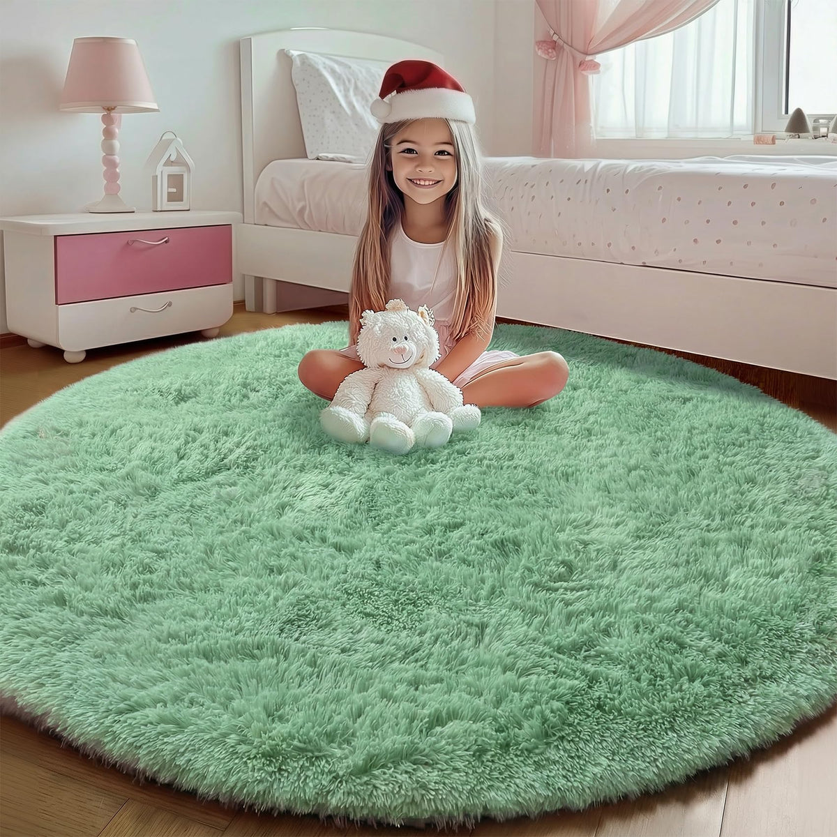 ONASAR soft shaggy carpet provides warm underfoot comfort in living rooms and dorms.