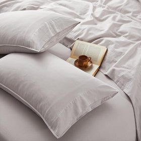 OnlySet linen queen flat sheet close-up highlights breathable fibers for cool sleep