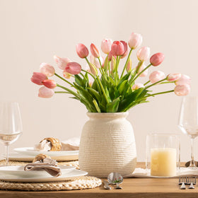 OOIT vase fits bohemian and farmhouse decor styles for versatile spaces