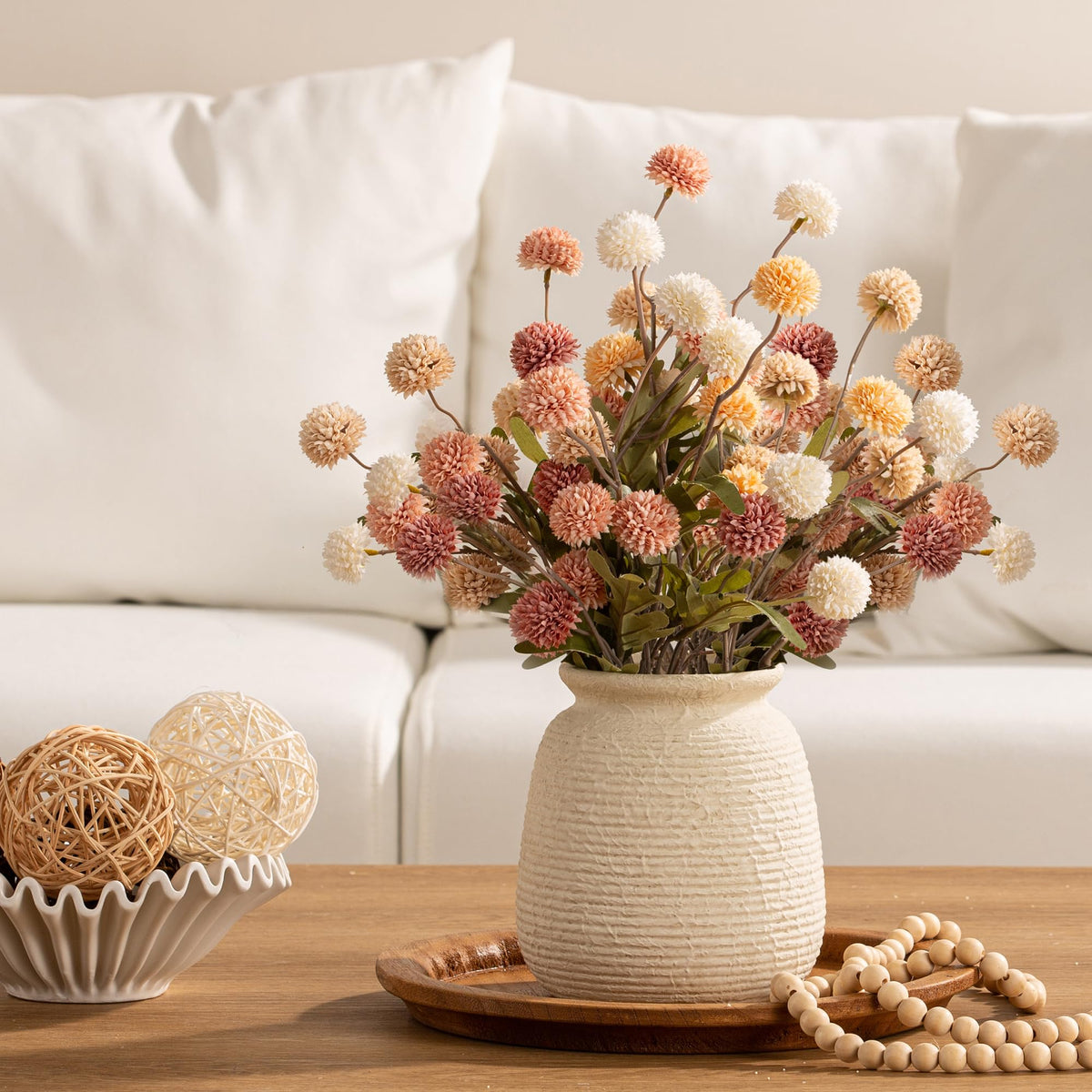 OOIT vase ideal for fresh plants or artificial arrangements
