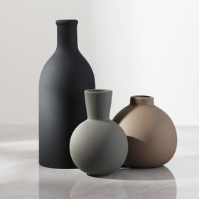 ooit ceramic vase set of 3 with varied shapes, ideal for mixed blooms