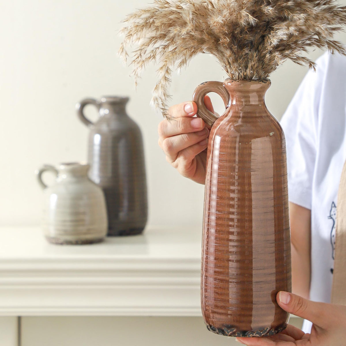 Rustic farmhouse style ceramics suit boho and modern interiors.