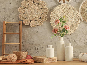 OOIT can hold dried flowers or artificial stems beautifully.