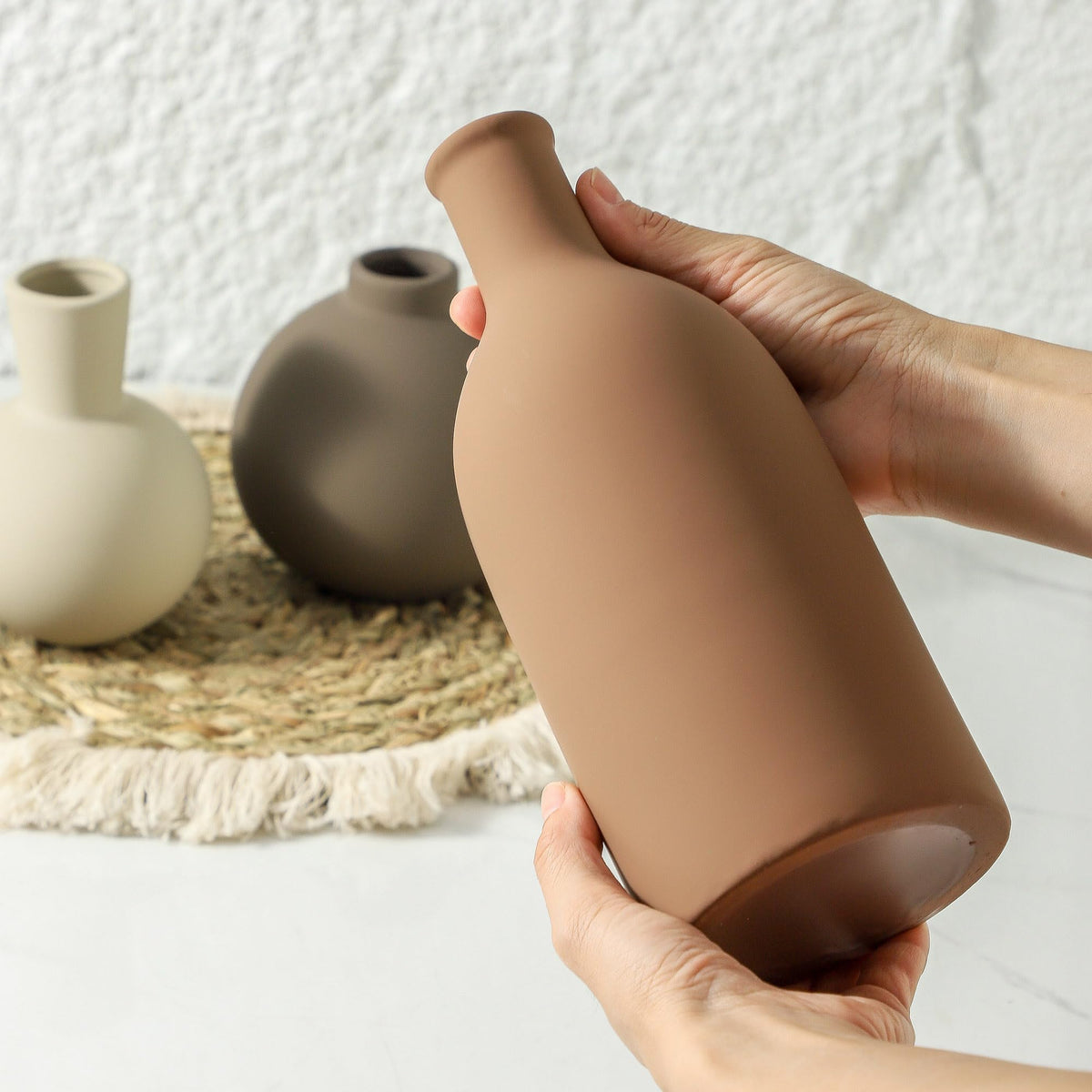 OOIT vase set of 3 small brown ideal for shelves and mantels