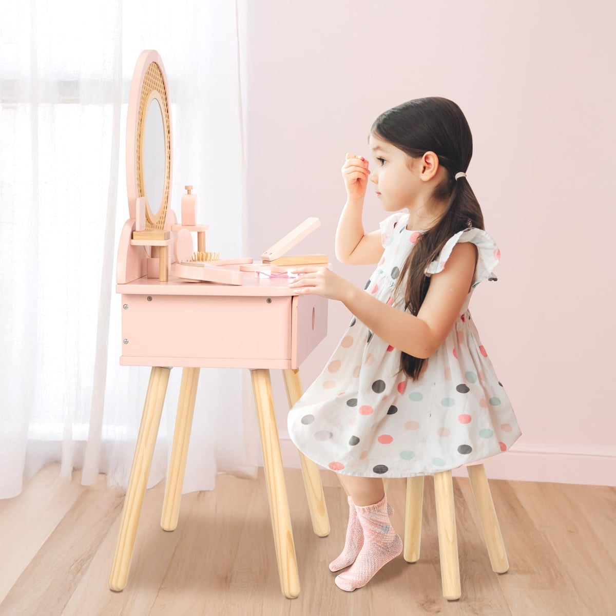 OOOK hair dryer and bangles kit adds authentic touches to storytelling