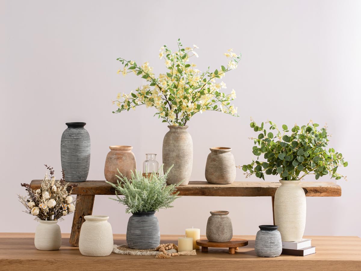 ooit white ceramic vase ideal gift for housewarmings and birthdays.